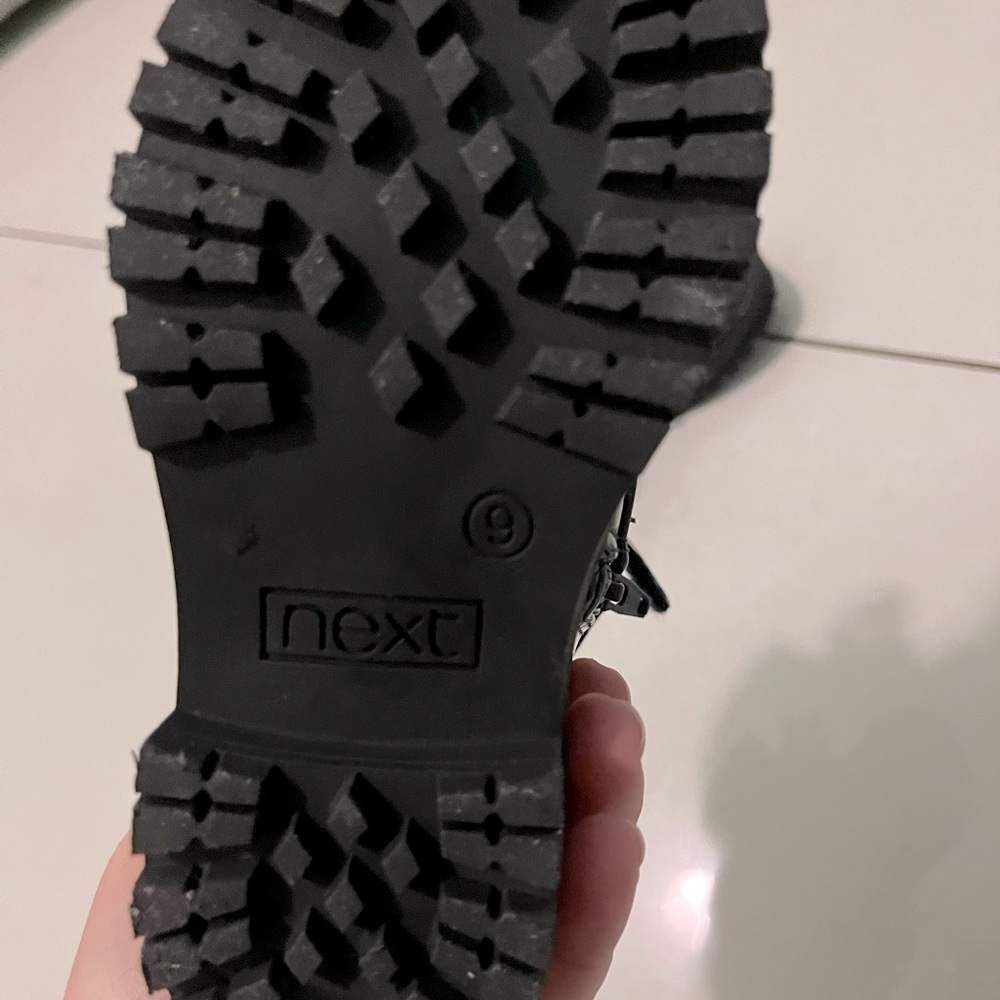 Cute kids shoes… Use couple time